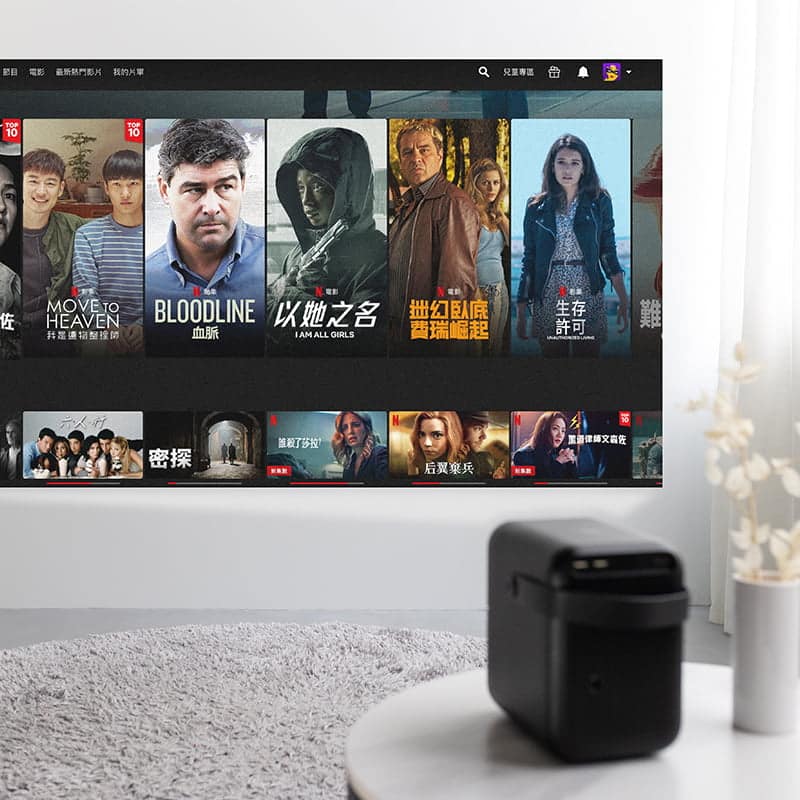 Xiaomi redmi 4k smart TV, projeksiyon cihazının ana hatları.